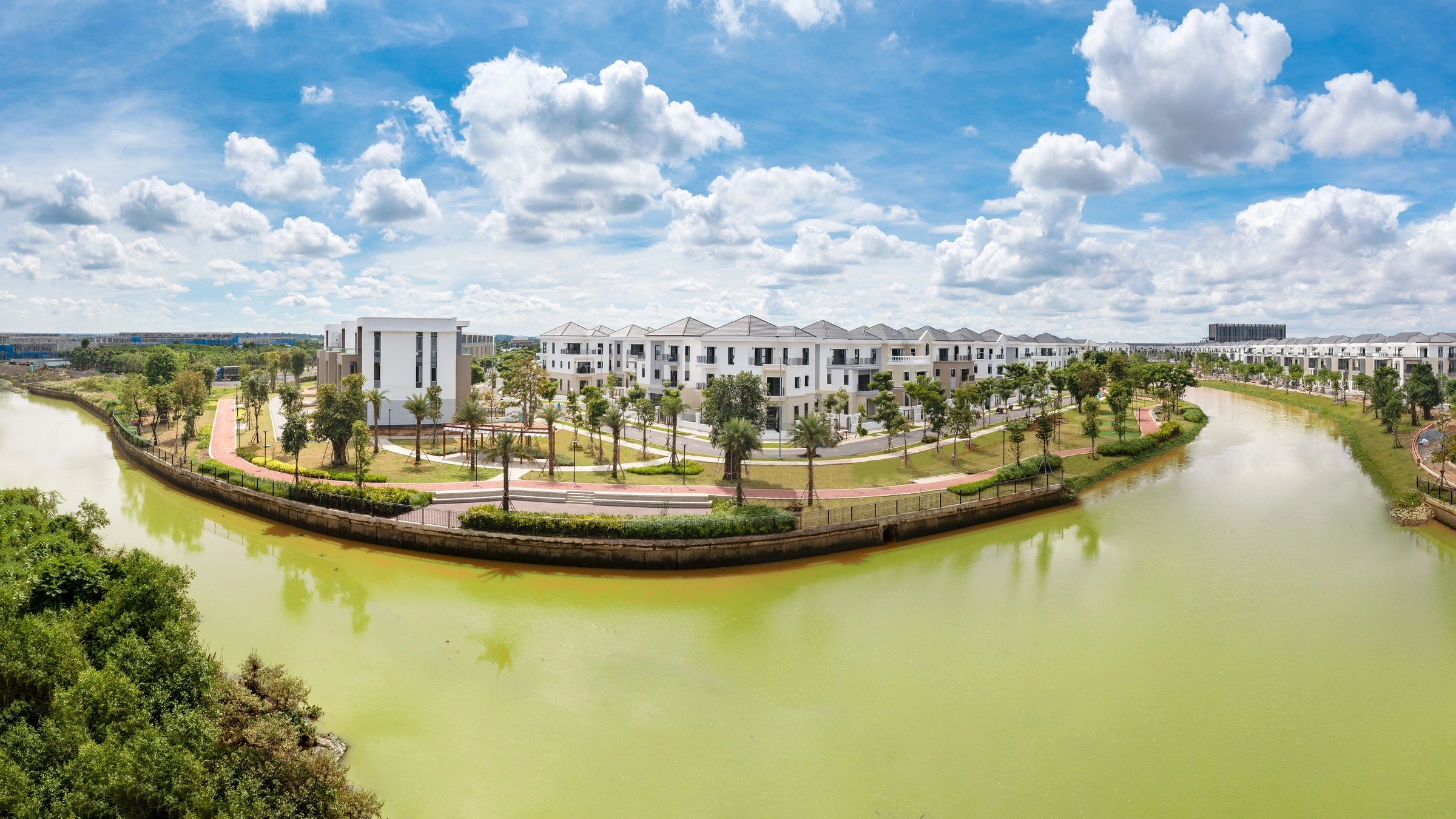 Aqua City được quy hoạch theo mô hình đại đô thị sinh thái, ưu tiên không gian xanh và mặt nước.